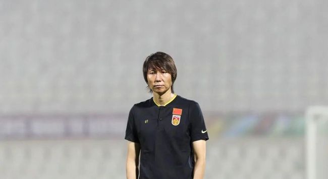 女人被男人捅了三十分钟